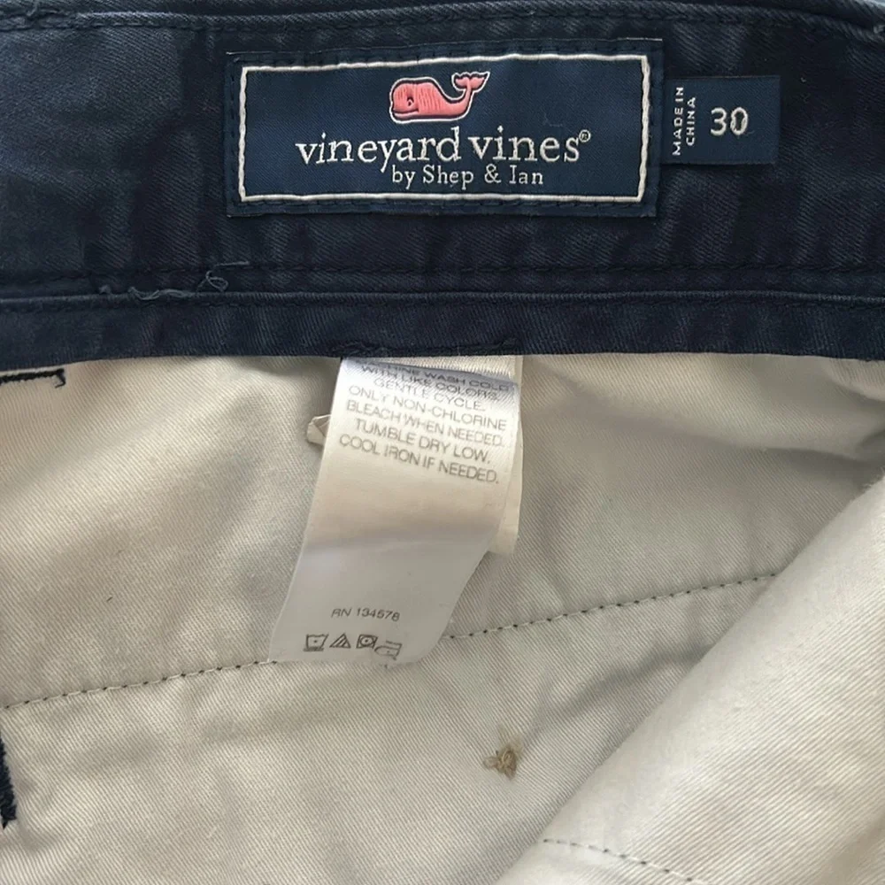 Vineyard Vines Men’s Flag Embroidered Breaker Shorts